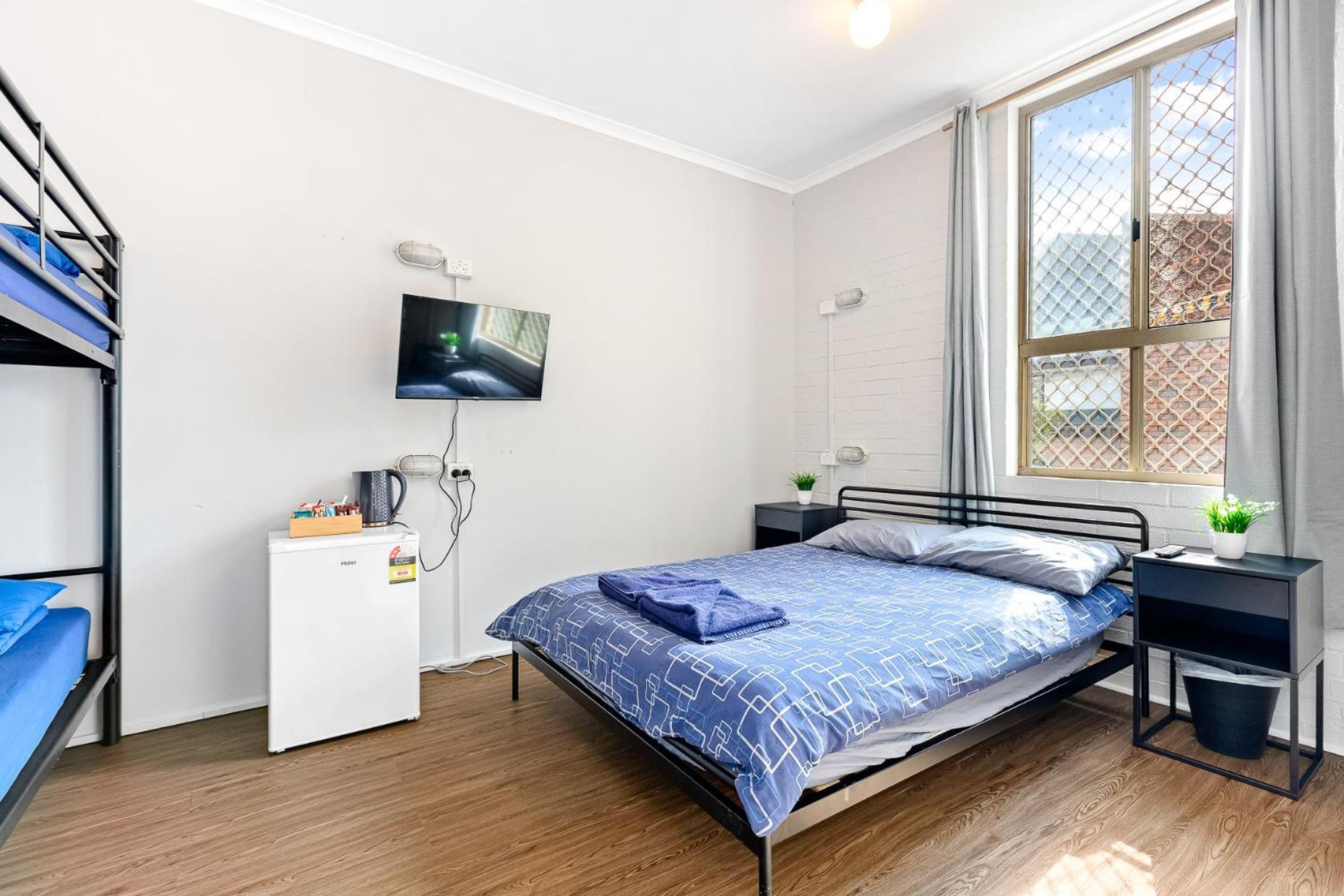 Newtown Backpackers *